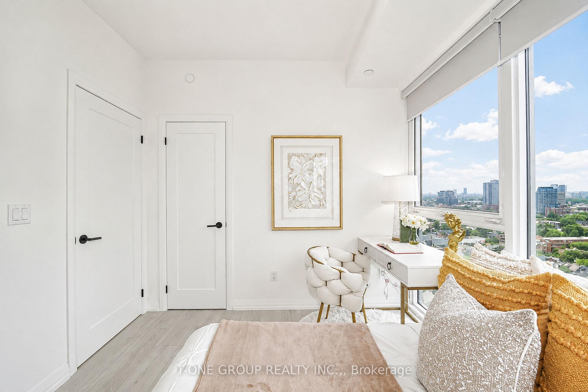 Photo 14 of Unit 1803, 280 Dundas Street W, Toronto, Kensington-Chinatown — HOMEH