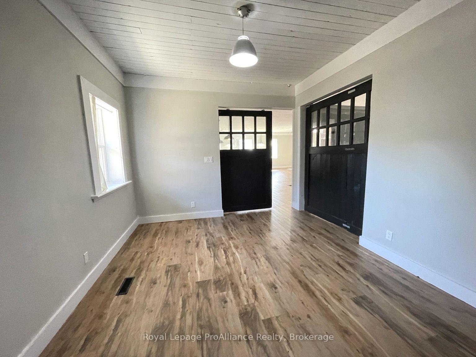 Photo 12 of 49 Albion Street, Belleville, Belleville Ward — HOMEH