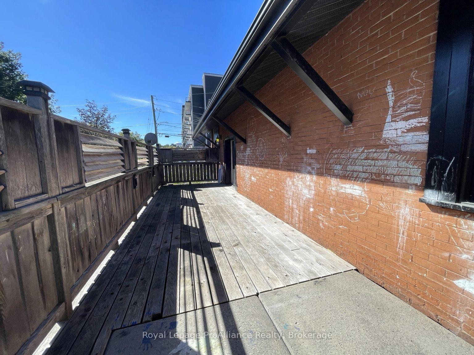 Photo 20 of 49 Albion Street, Belleville, Belleville Ward — HOMEH