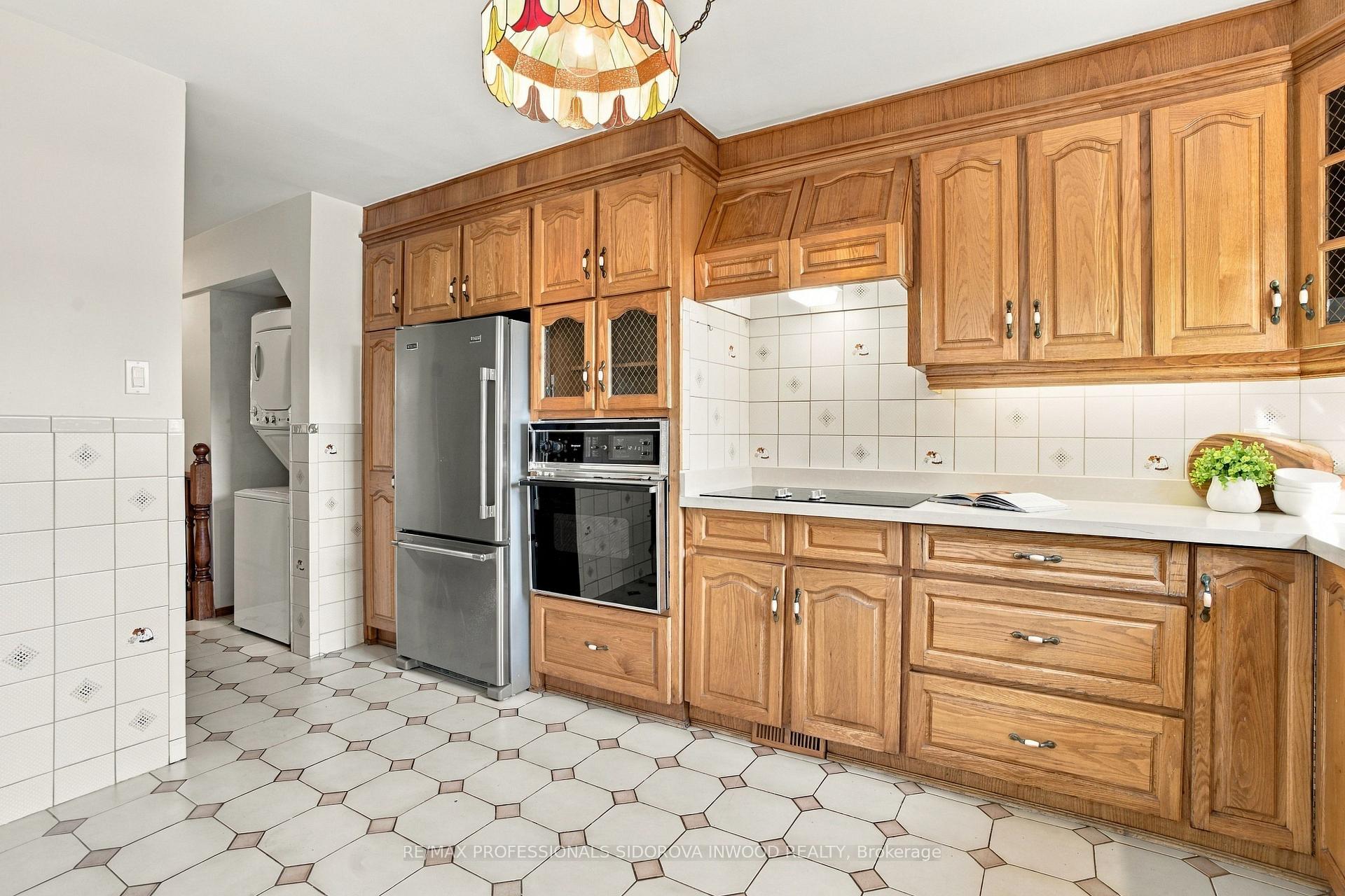 Photo 8 of 137 Evelyn Avenue, Toronto, High Park North — HOMEH