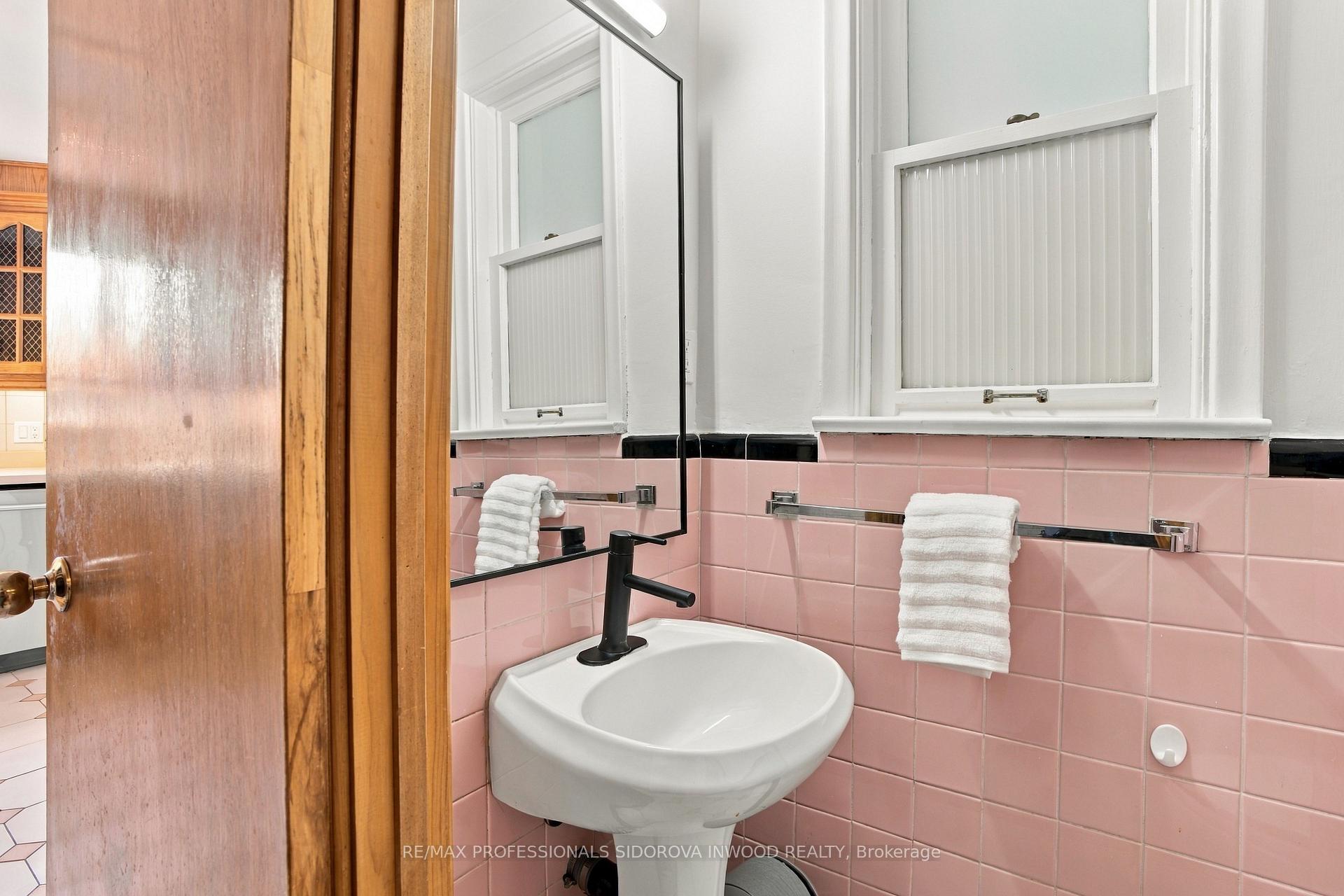 Photo 11 of 137 Evelyn Avenue, Toronto, High Park North — HOMEH