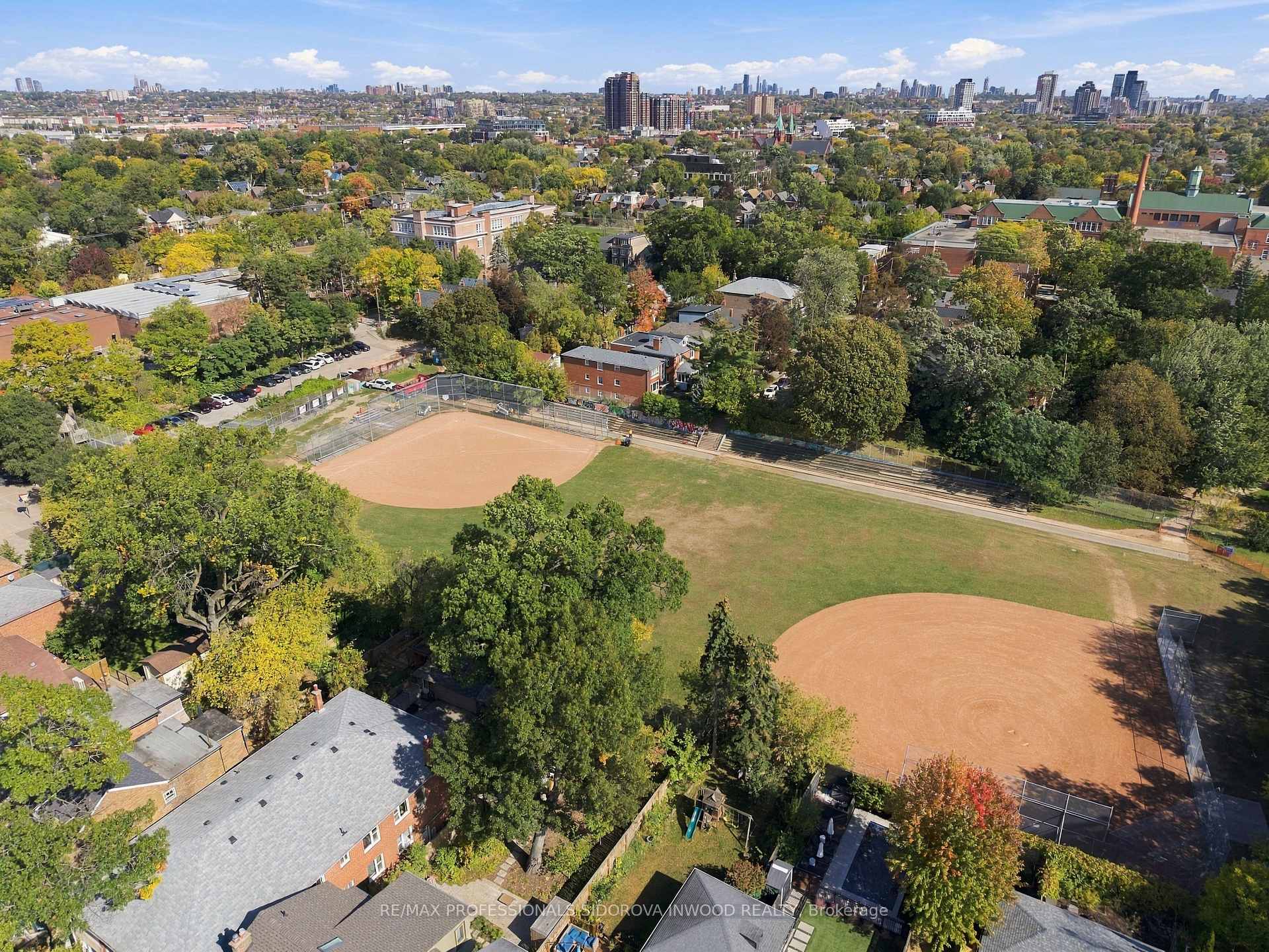 Photo 40 of 137 Evelyn Avenue, Toronto, High Park North — HOMEH