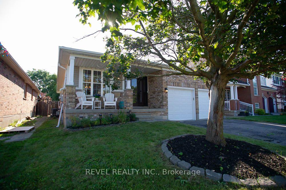 Photo 2 of 48 Lovell Crescent, Brantford, Empire — HOMEH