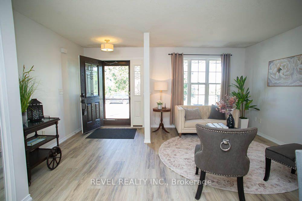 Photo 5 of 48 Lovell Crescent, Brantford, Empire — HOMEH