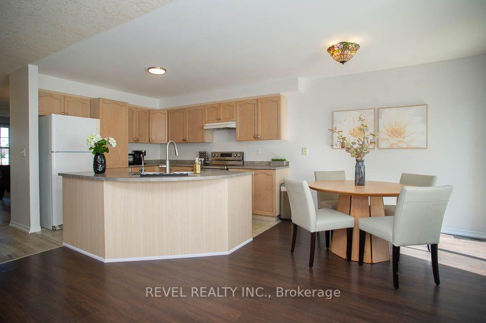 Photo 11 of 48 Lovell Crescent, Brantford, Empire — HOMEH