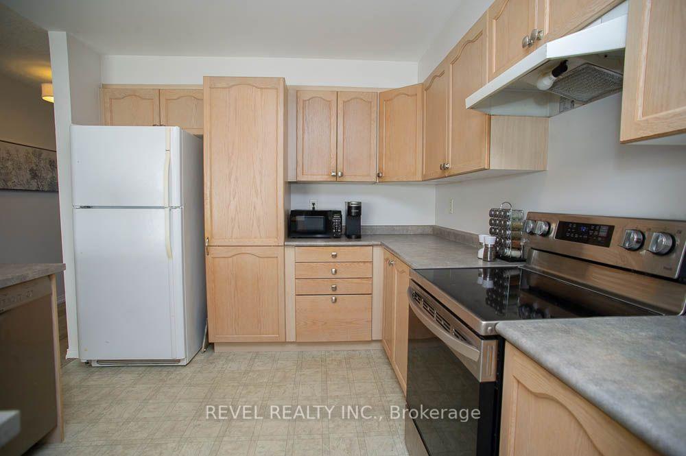 Photo 14 of 48 Lovell Crescent, Brantford, Empire — HOMEH