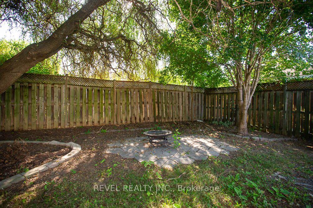 Photo 23 of 48 Lovell Crescent, Brantford, Empire — HOMEH