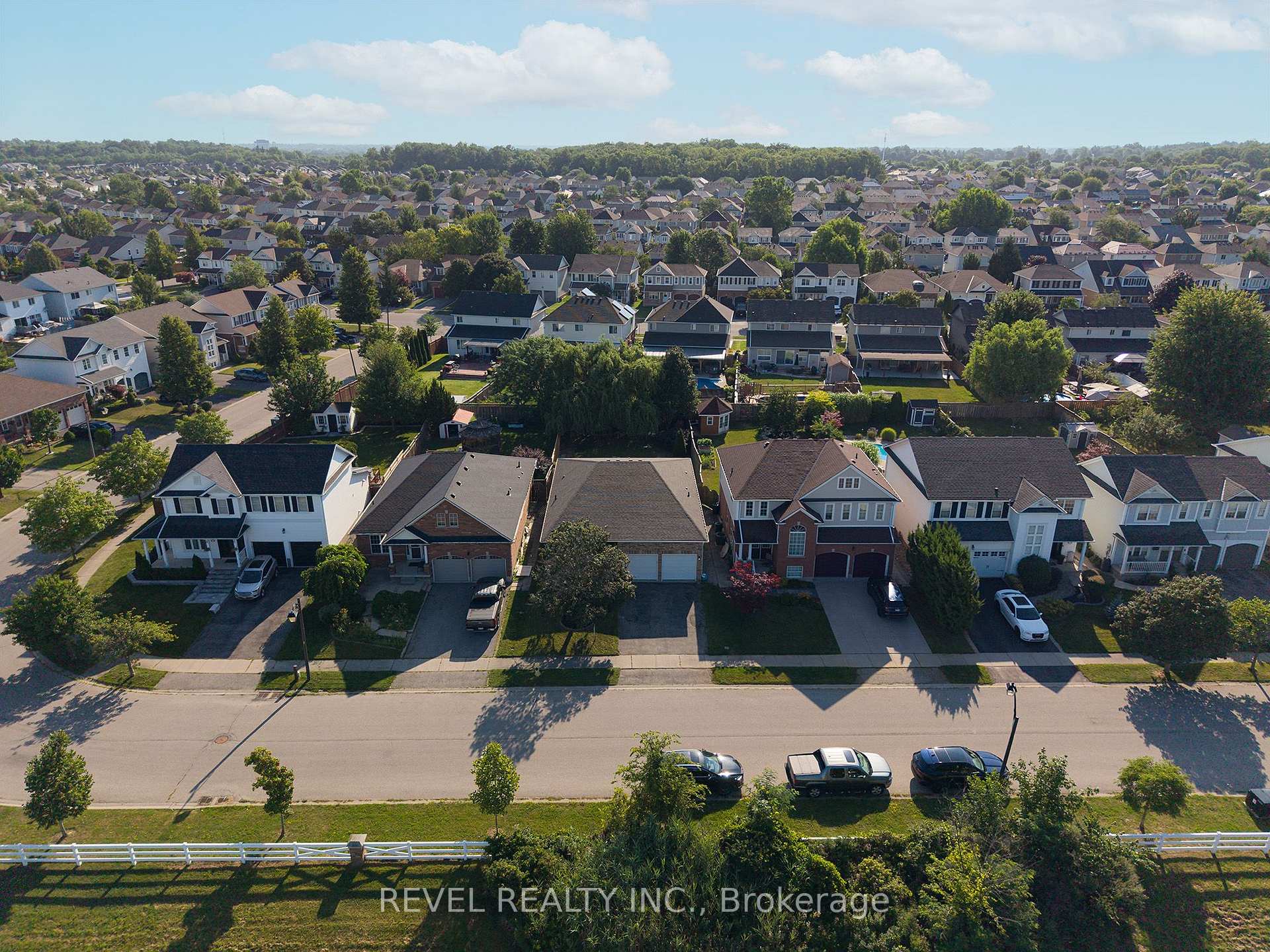Photo 26 of 48 Lovell Crescent, Brantford, Empire — HOMEH