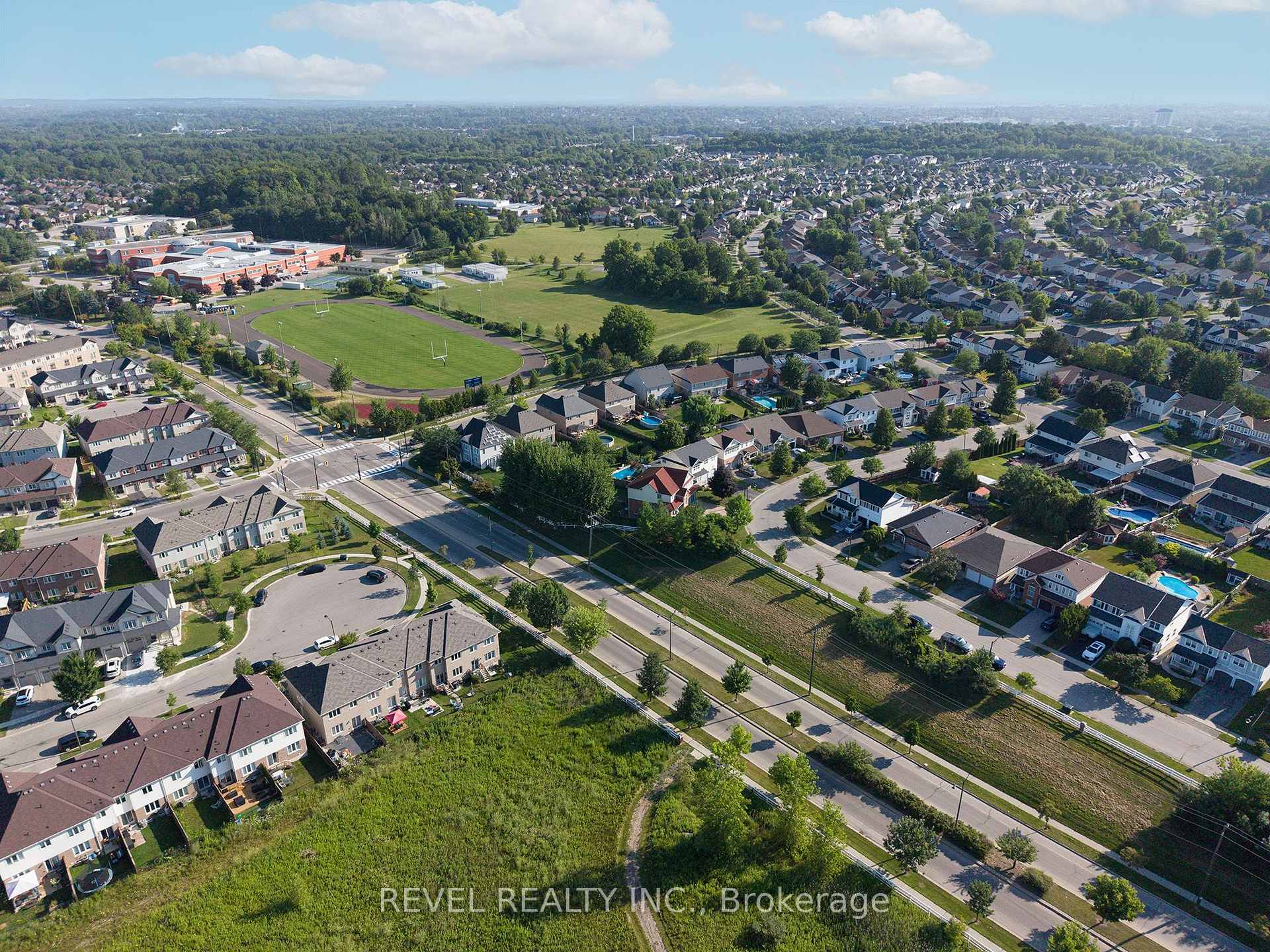 Photo 27 of 48 Lovell Crescent, Brantford, Empire — HOMEH