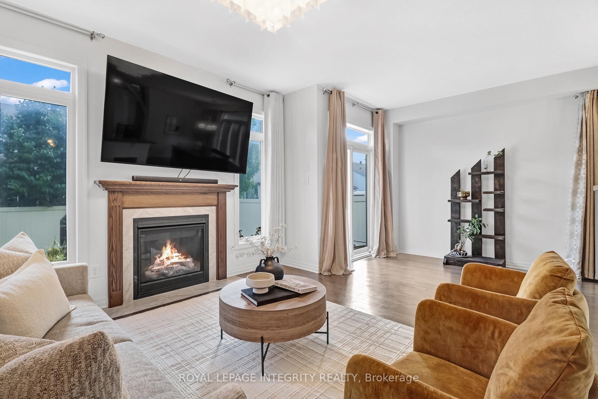 Photo 12 of 216 Gossamer Street, Ottawa, Mer Bleue/Bradley Estates/Anderson Park — HOMEH
