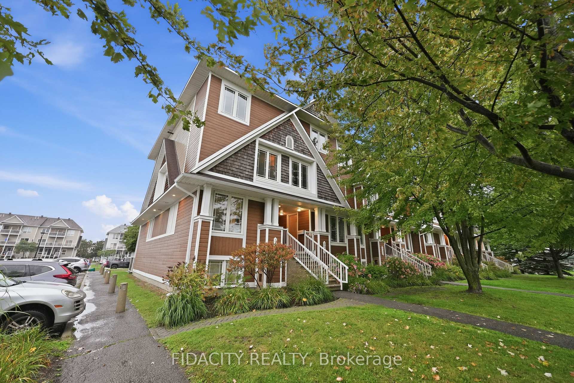 Photo 2 of Unit 55, 324 Crownridge Drive, Ottawa, Kanata - Emerald Meadows/Trailwest — HOMEH