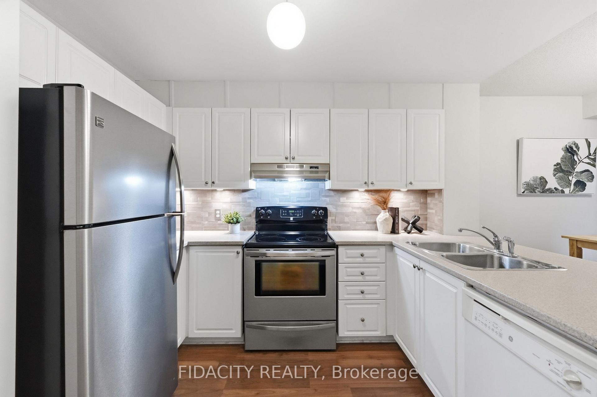 Photo 5 of Unit 55, 324 Crownridge Drive, Ottawa, Kanata - Emerald Meadows/Trailwest — HOMEH