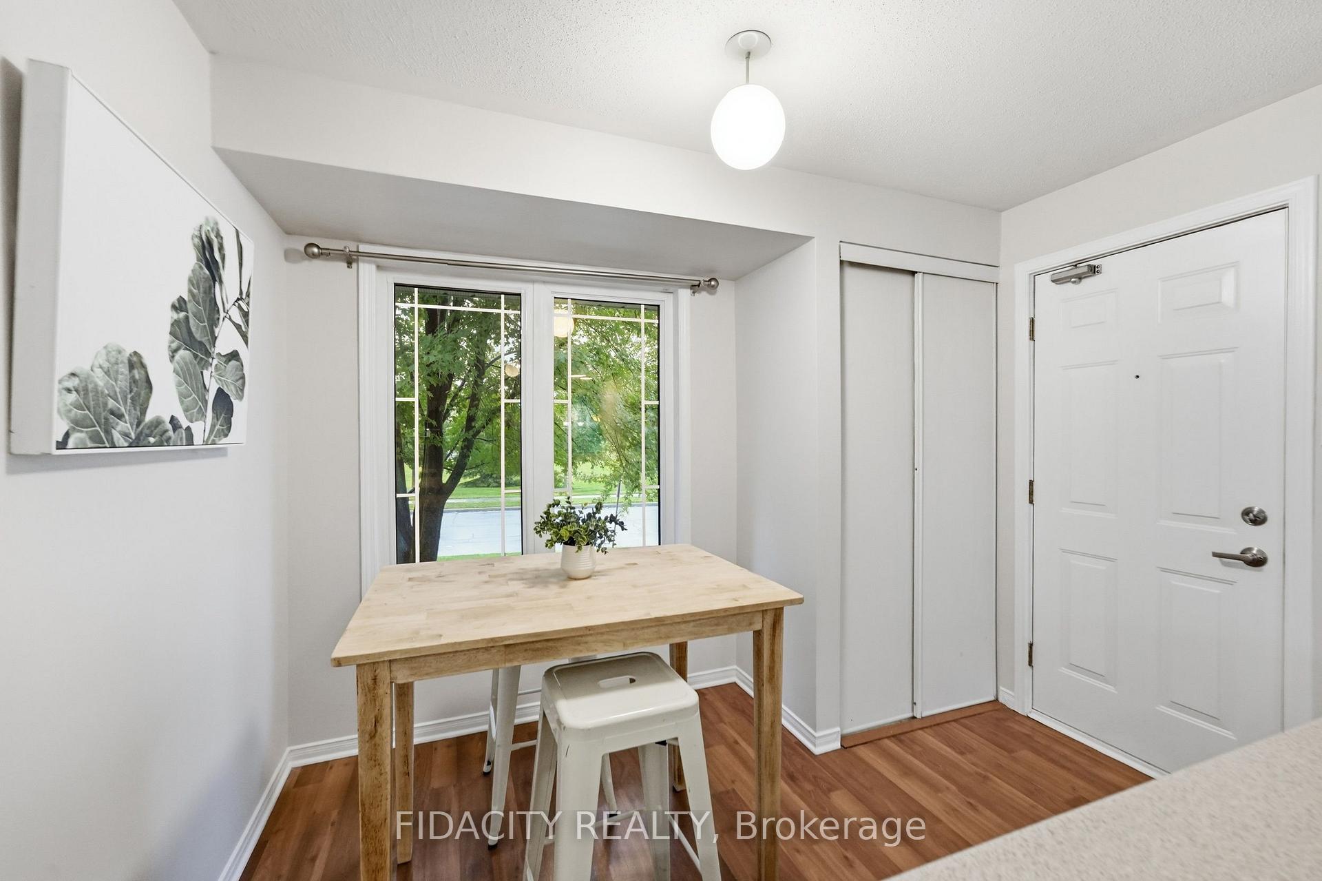 Photo 7 of Unit 55, 324 Crownridge Drive, Ottawa, Kanata - Emerald Meadows/Trailwest — HOMEH