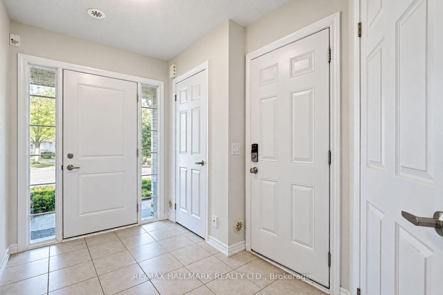 Photo 5 of 63 Tabaret Crescent, Oshawa, Windfields — HOMEH