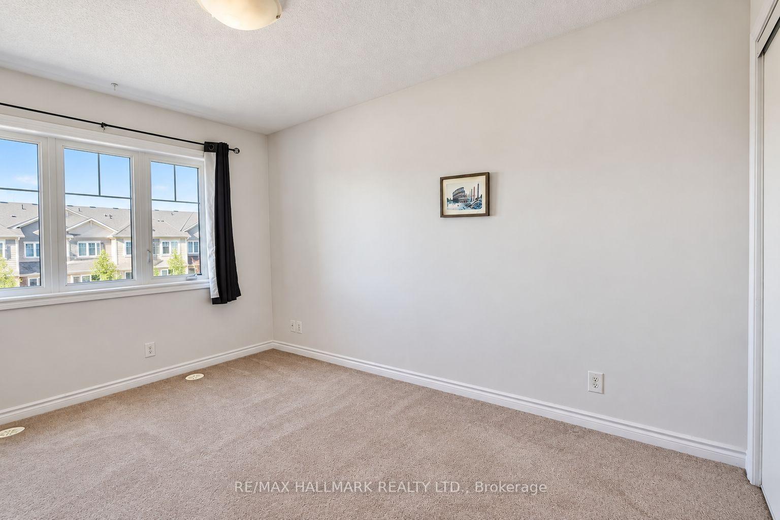 Photo 17 of 63 Tabaret Crescent, Oshawa, Windfields — HOMEH