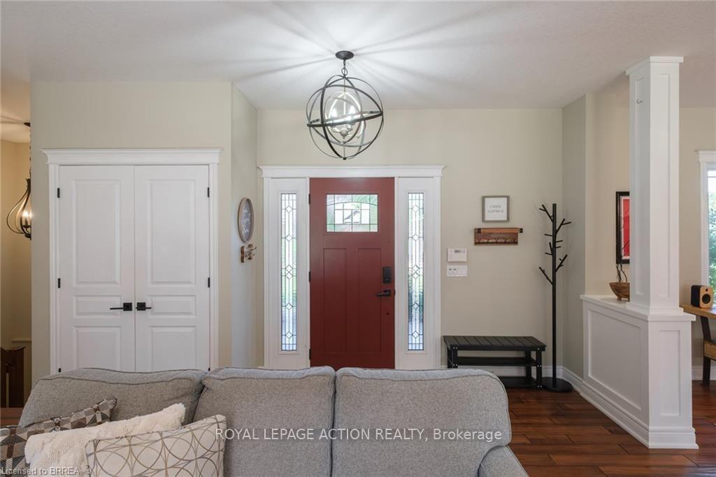 Photo 5 of 24 Wingrove Wood, Brantford, North Park/Wood St. — HOMEH