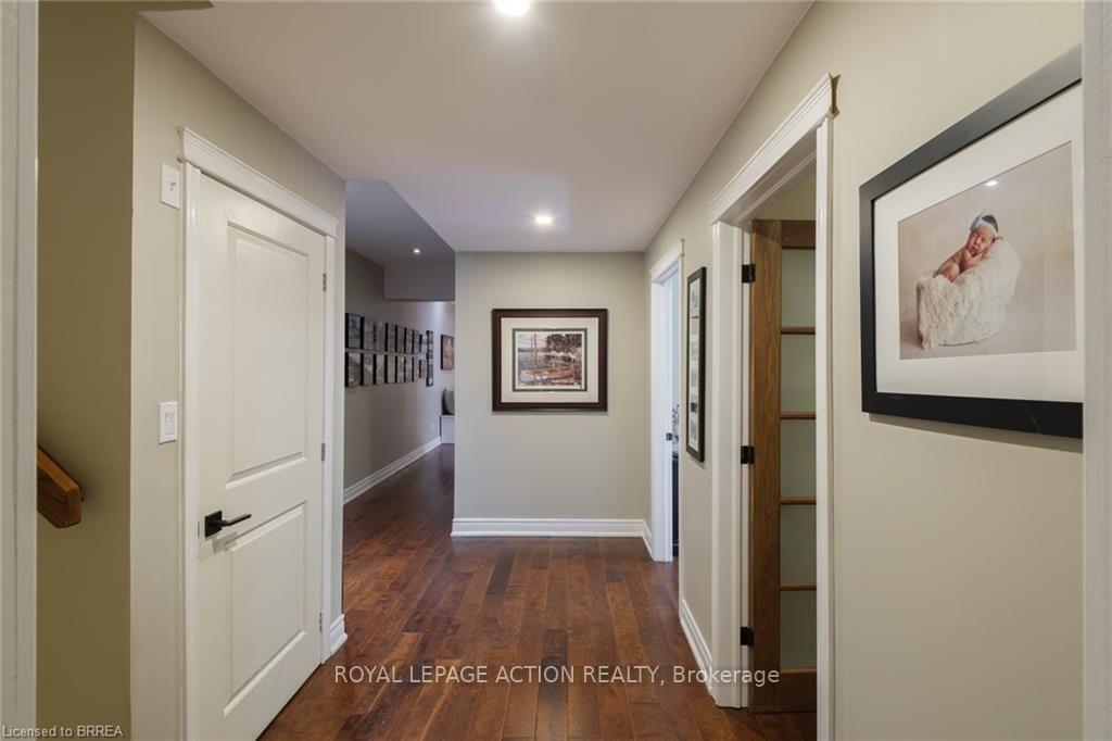Photo 29 of 24 Wingrove Wood, Brantford, North Park/Wood St. — HOMEH