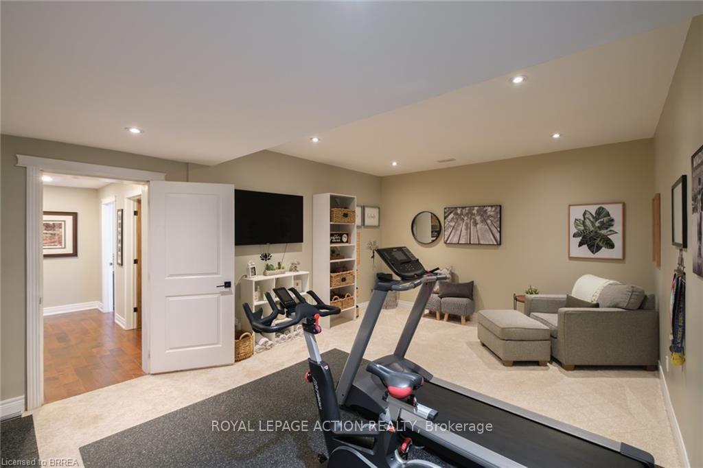 Photo 38 of 24 Wingrove Wood, Brantford, North Park/Wood St. — HOMEH