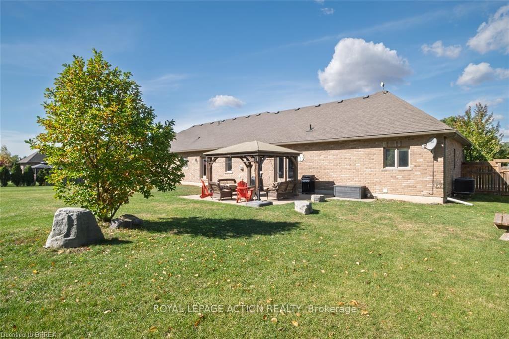 Photo 46 of 24 Wingrove Wood, Brantford, North Park/Wood St. — HOMEH