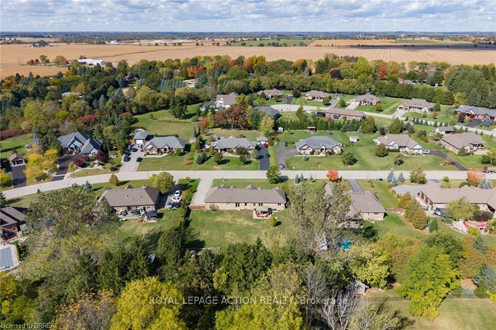 Photo 49 of 24 Wingrove Wood, Brantford, North Park/Wood St. — HOMEH