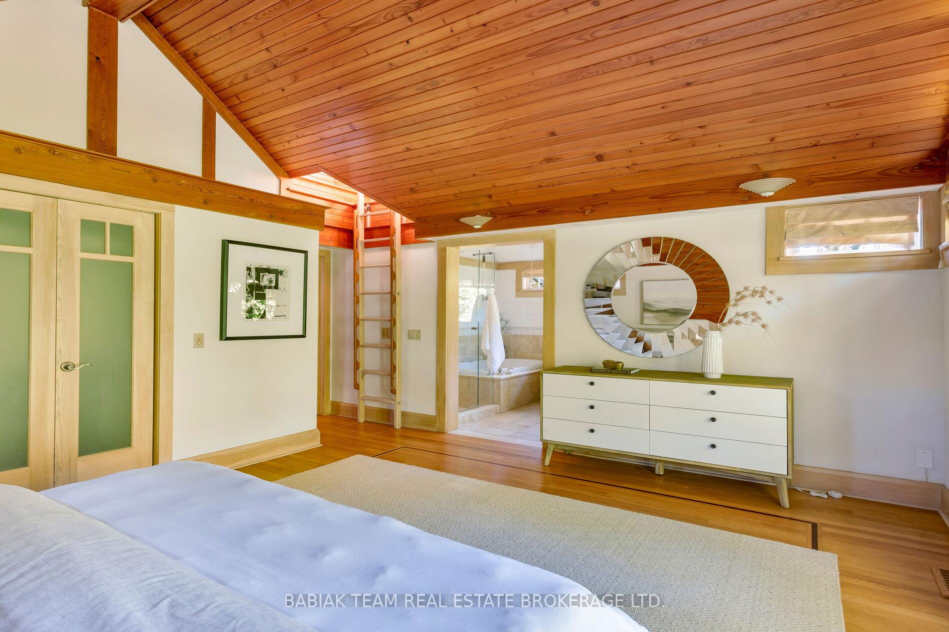 Photo 24 of 33 Halford Avenue, Toronto, Lambton Baby Point — HOMEH