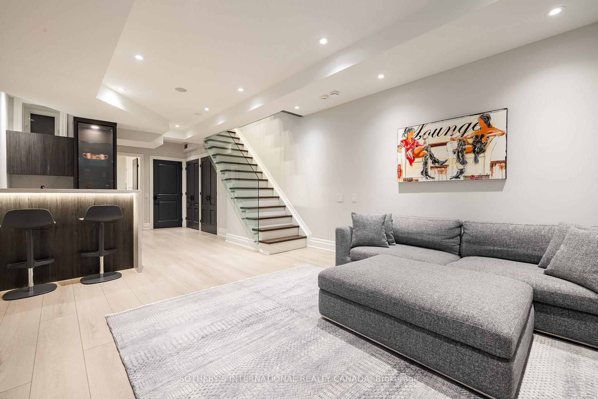 Photo 25 of 33 Tranby Avenue, Toronto, The Annex — HOMEH