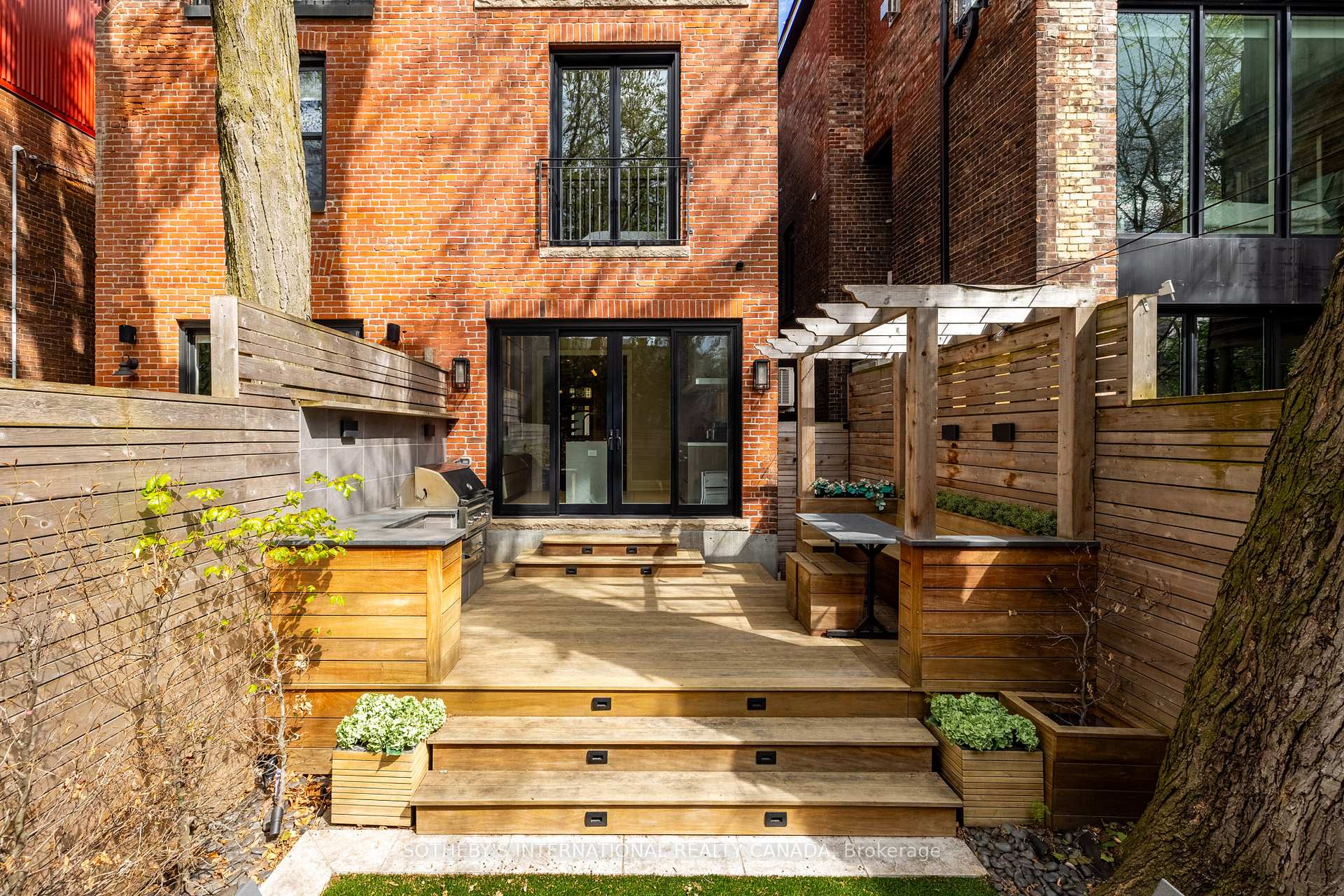 Photo 29 of 33 Tranby Avenue, Toronto, The Annex — HOMEH