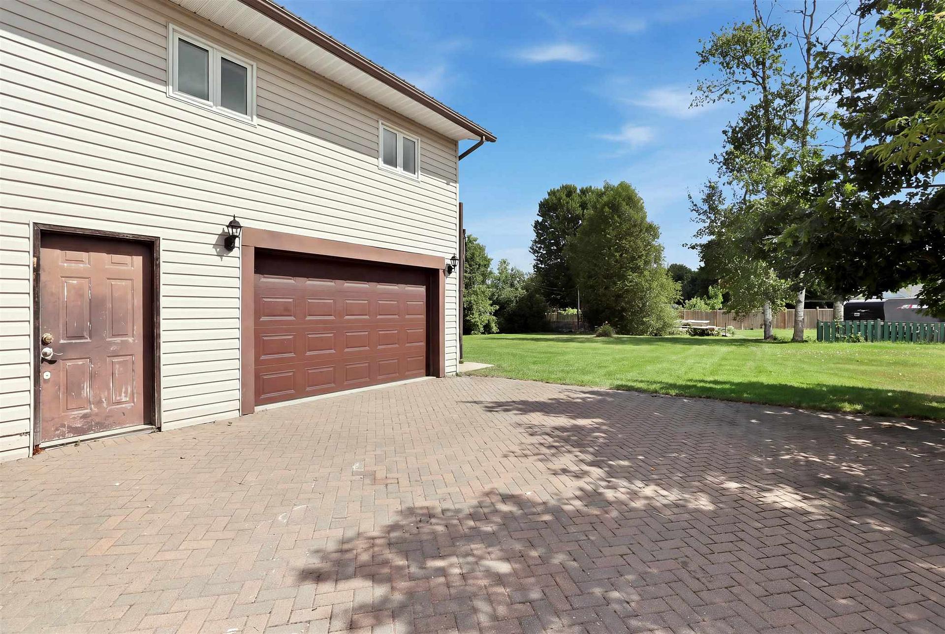 Photo 4 of 30 Adeline Avenue, Sault Ste Marie, Ward 3 — HOMEH