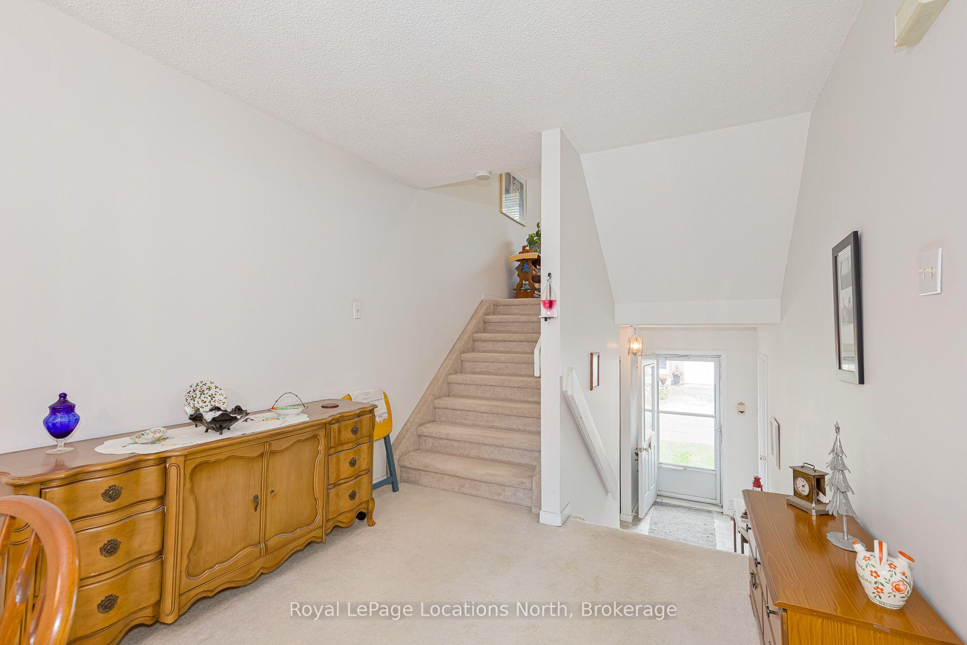 Photo 5 of Unit 8, 403 Thomas Street S, Clearview, Stayner — HOMEH