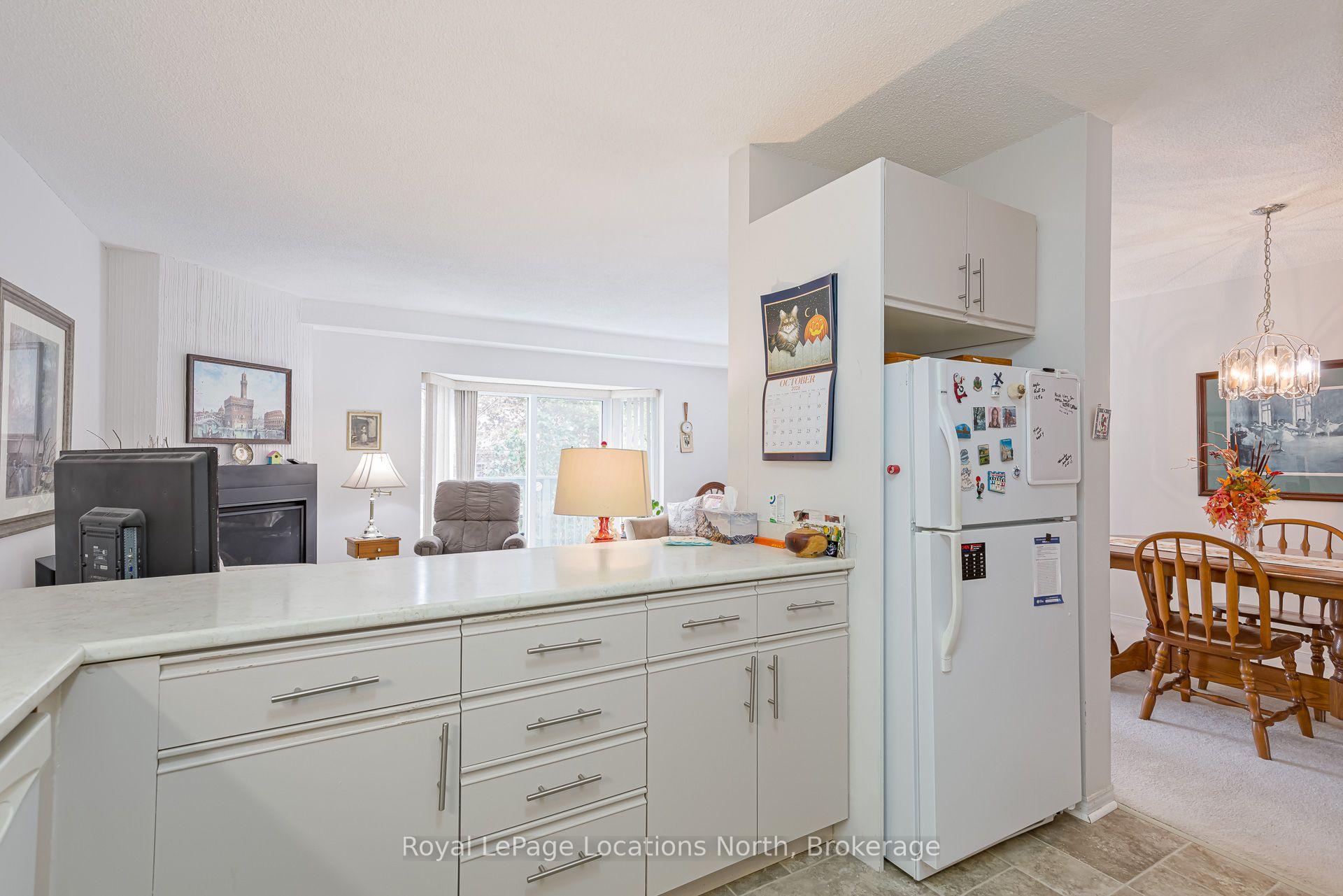 Photo 10 of Unit 8, 403 Thomas Street S, Clearview, Stayner — HOMEH