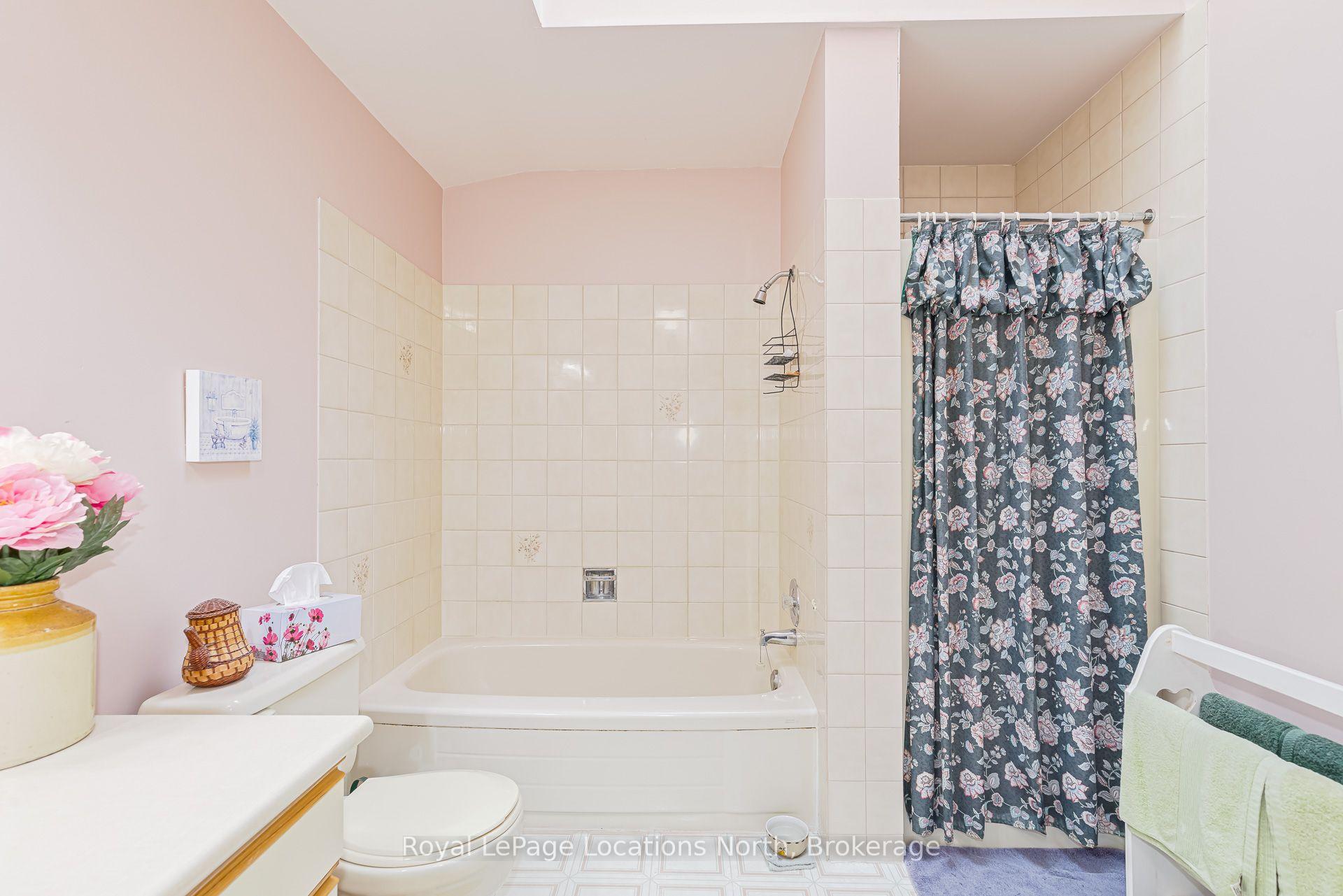 Photo 30 of Unit 8, 403 Thomas Street S, Clearview, Stayner — HOMEH