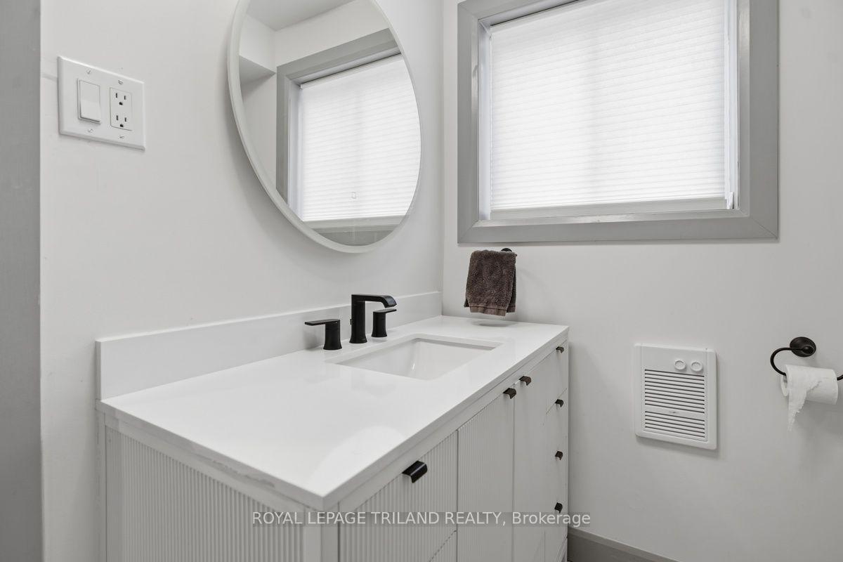 Photo 5 of 27 Aldborough Avenue, St. Thomas — HOMEH