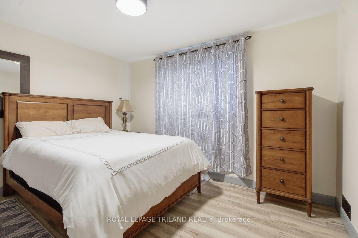 Photo 7 of 27 Aldborough Avenue, St. Thomas — HOMEH