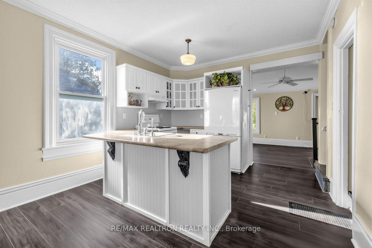 Photo 19 of 52 Parkside Drive, Barrie, Queen's Park — HOMEH