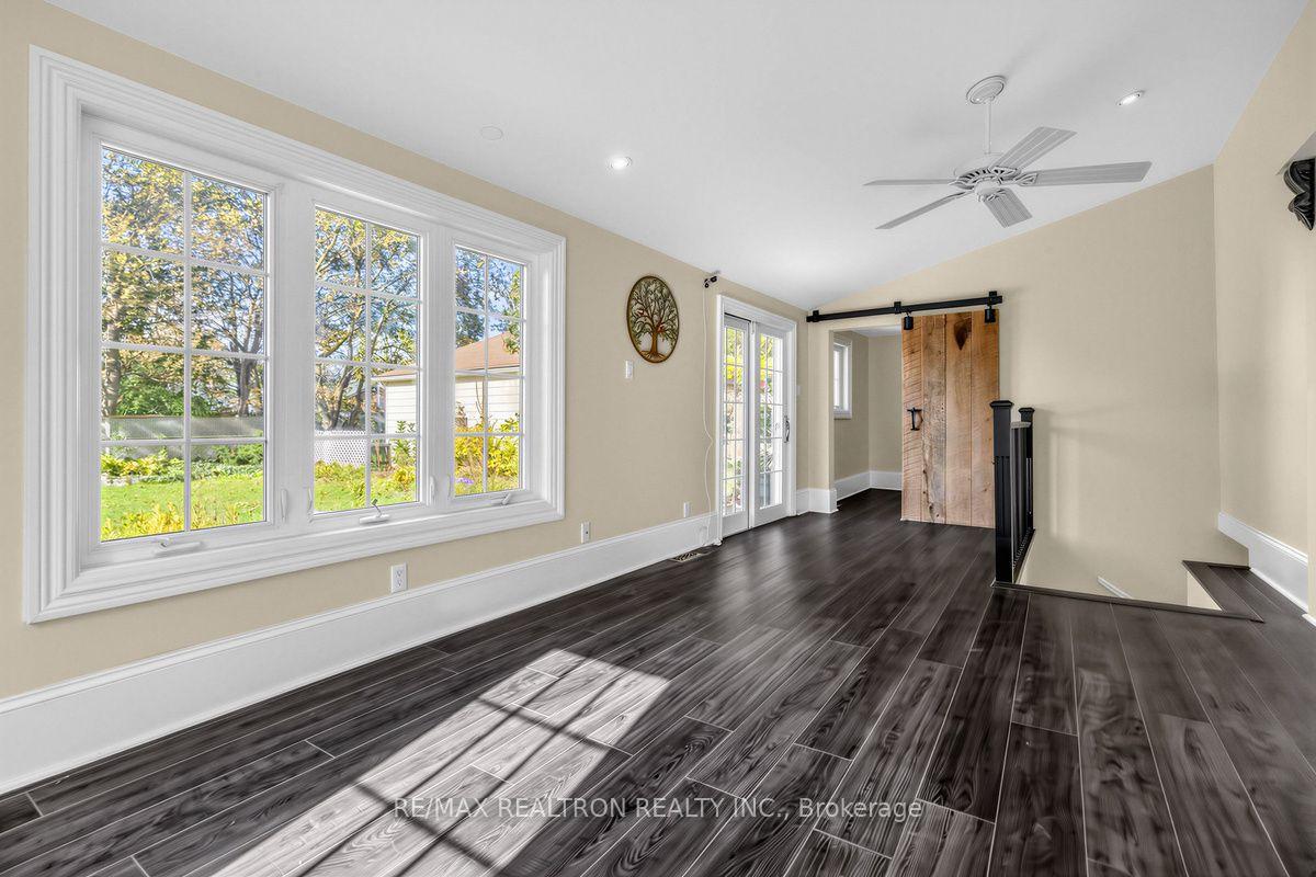 Photo 28 of 52 Parkside Drive, Barrie, Queen's Park — HOMEH