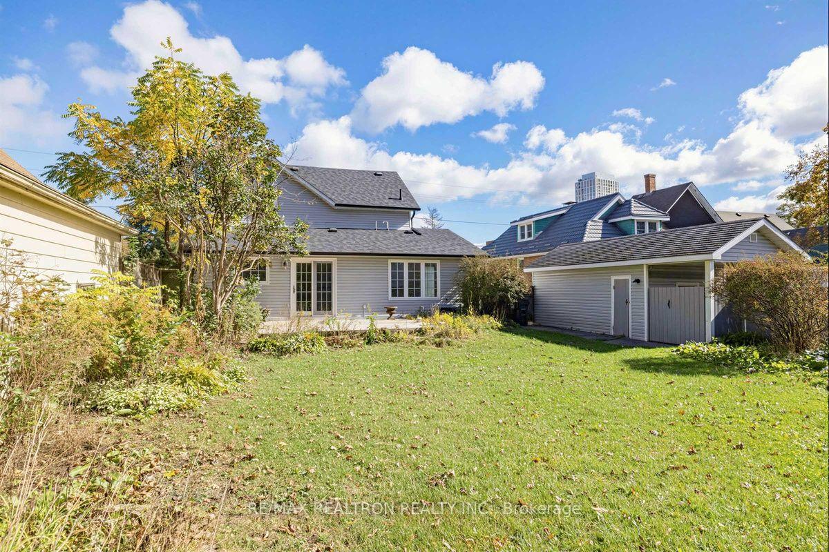 Photo 46 of 52 Parkside Drive, Barrie, Queen's Park — HOMEH