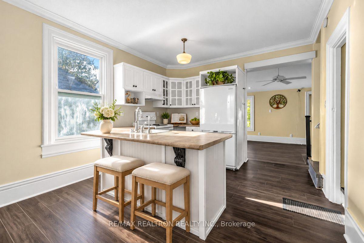 Photo 20 of 52 Parkside Drive, Barrie, Queen's Park — HOMEH