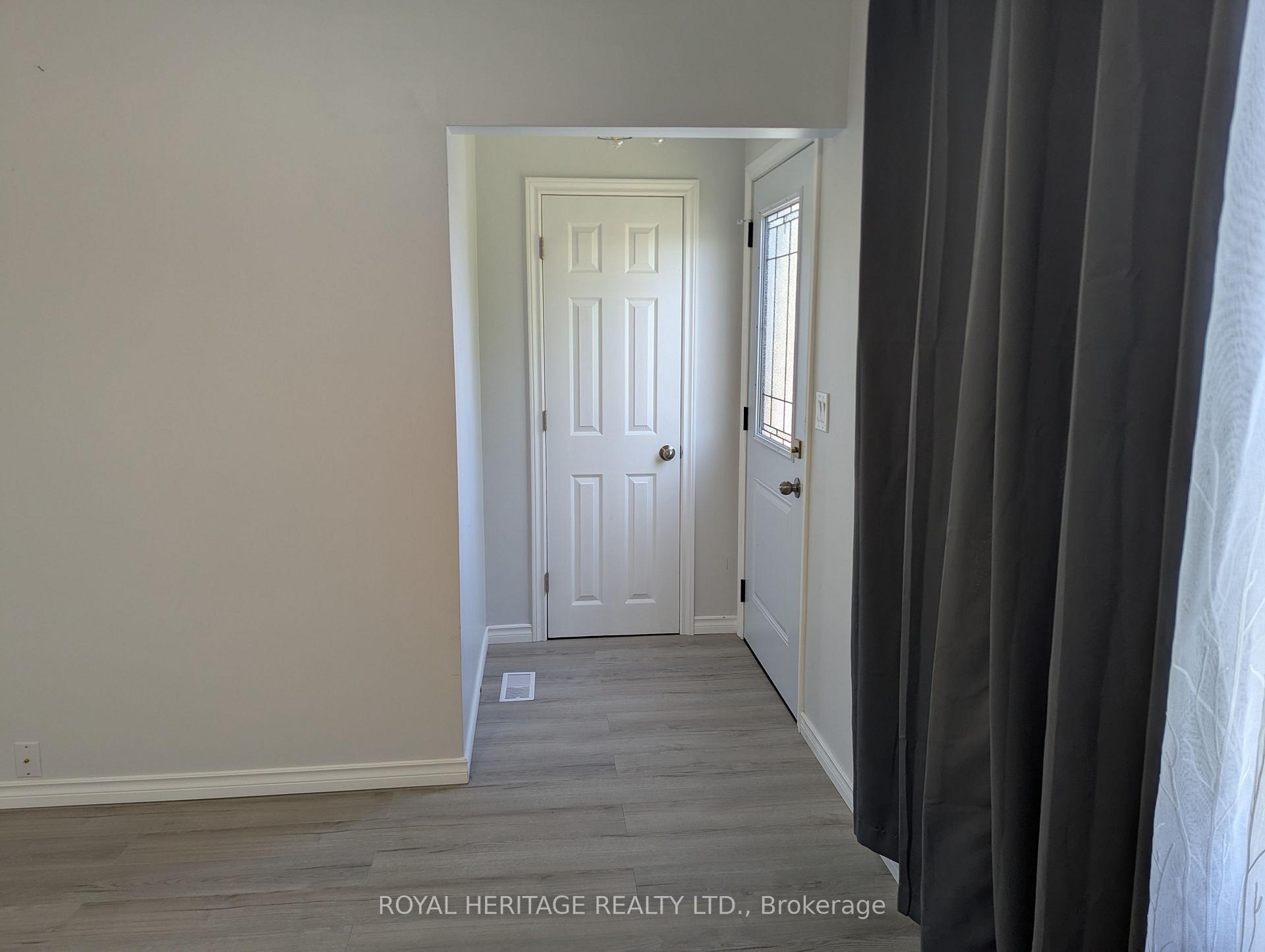 Photo 4 of 56 Liberty Street S, Clarington, Bowmanville — HOMEH