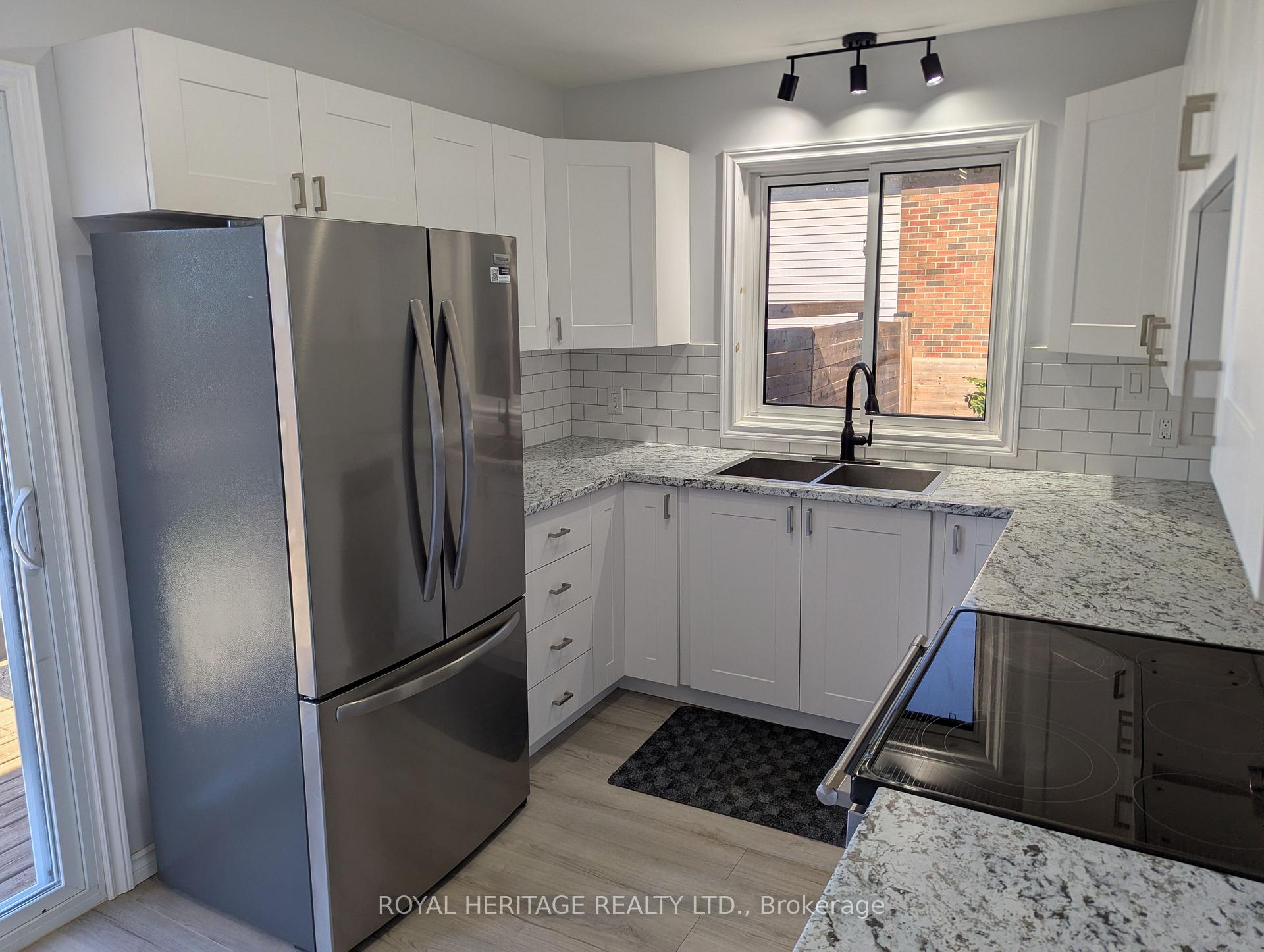 Photo 12 of 56 Liberty Street S, Clarington, Bowmanville — HOMEH