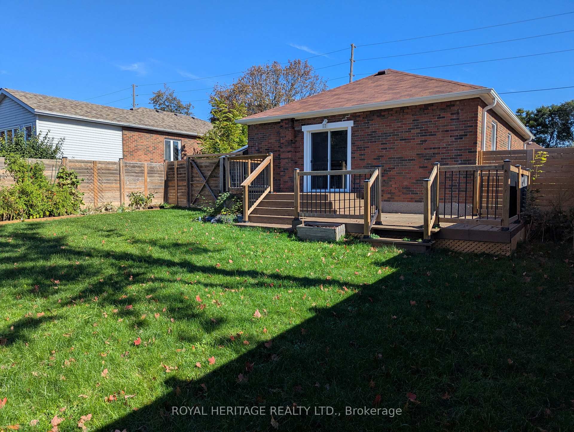 Photo 26 of 56 Liberty Street S, Clarington, Bowmanville — HOMEH