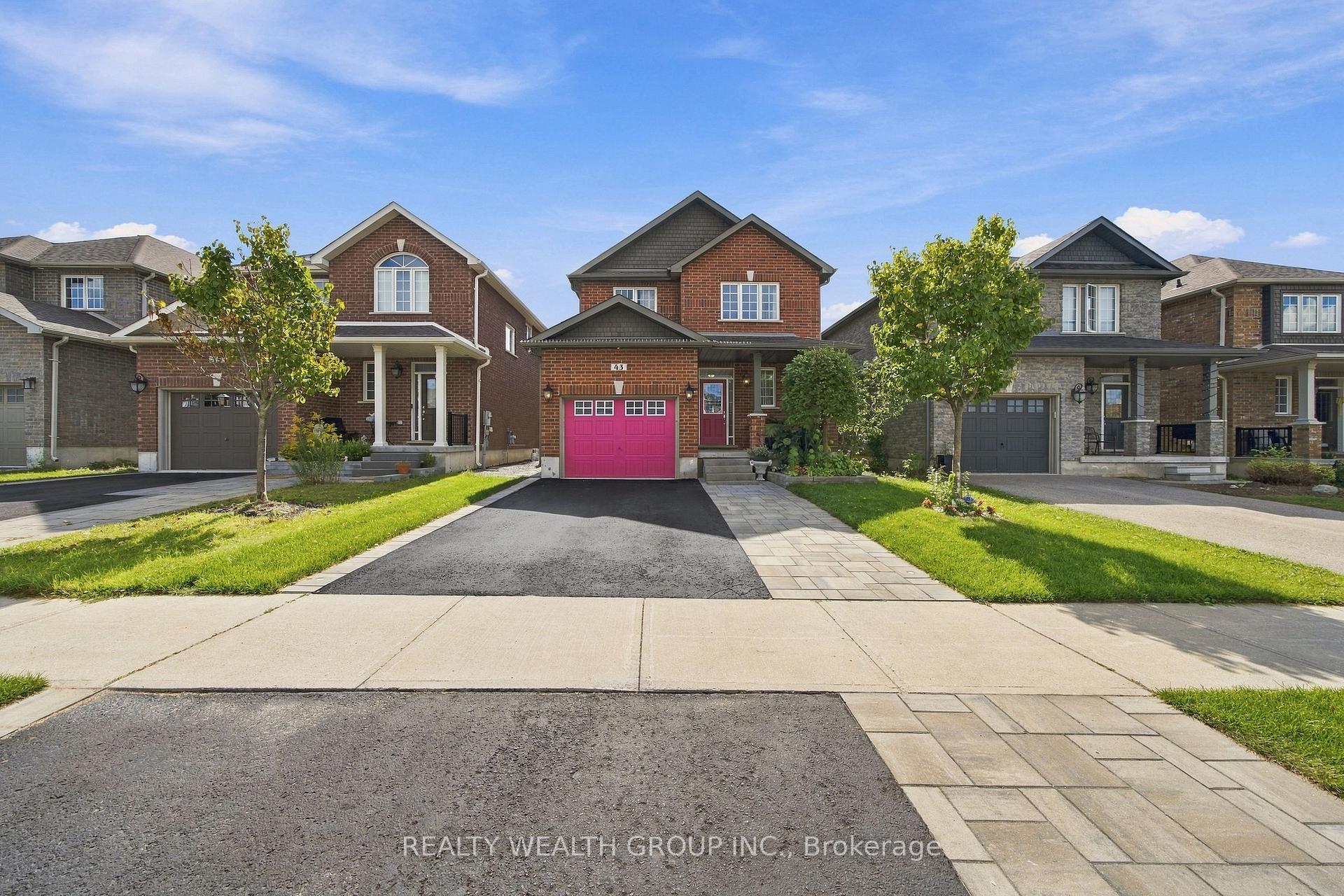 Photo 2 of 43 Booth Lane, Barrie, Painswick South — HOMEH