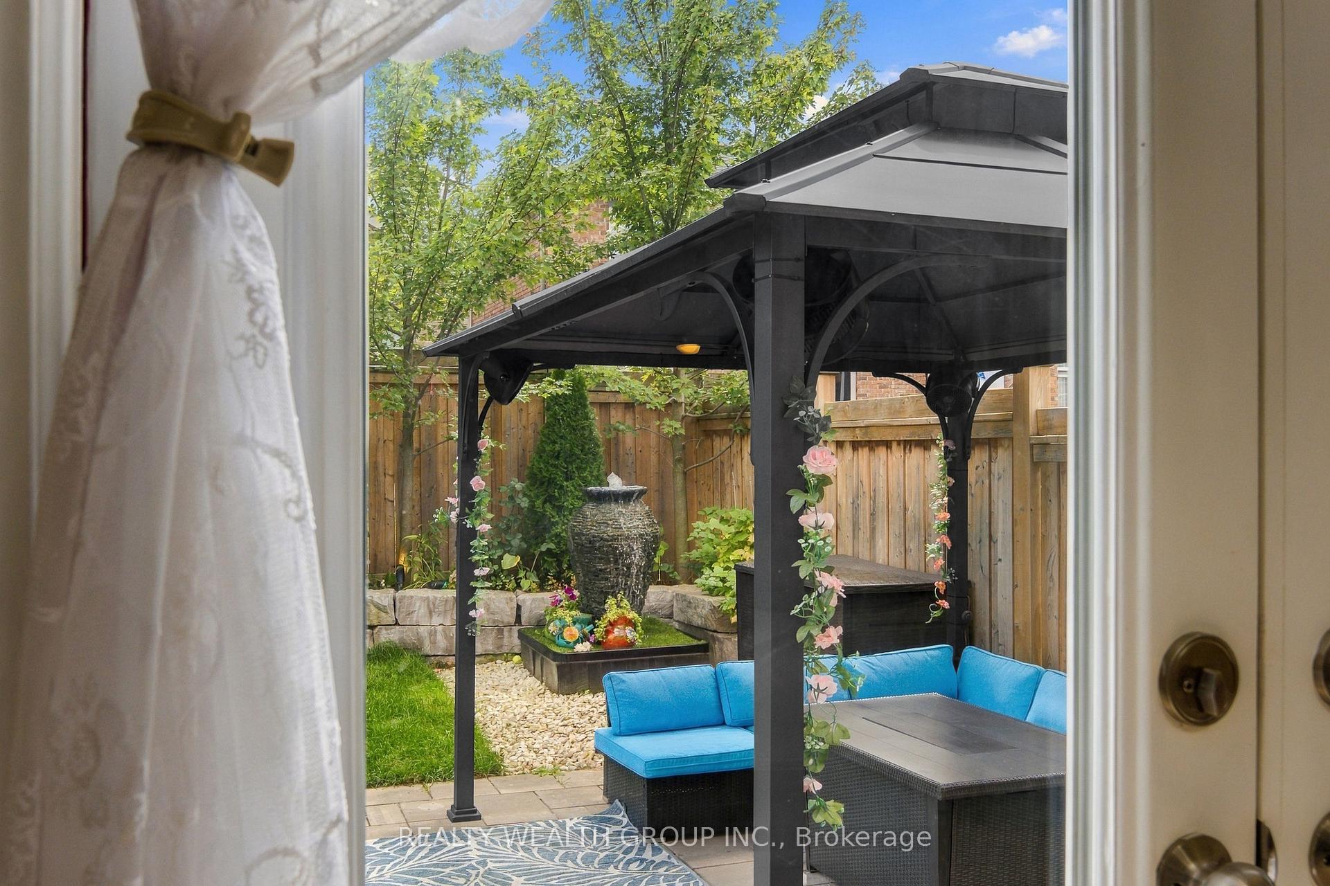 Photo 9 of 43 Booth Lane, Barrie, Painswick South — HOMEH