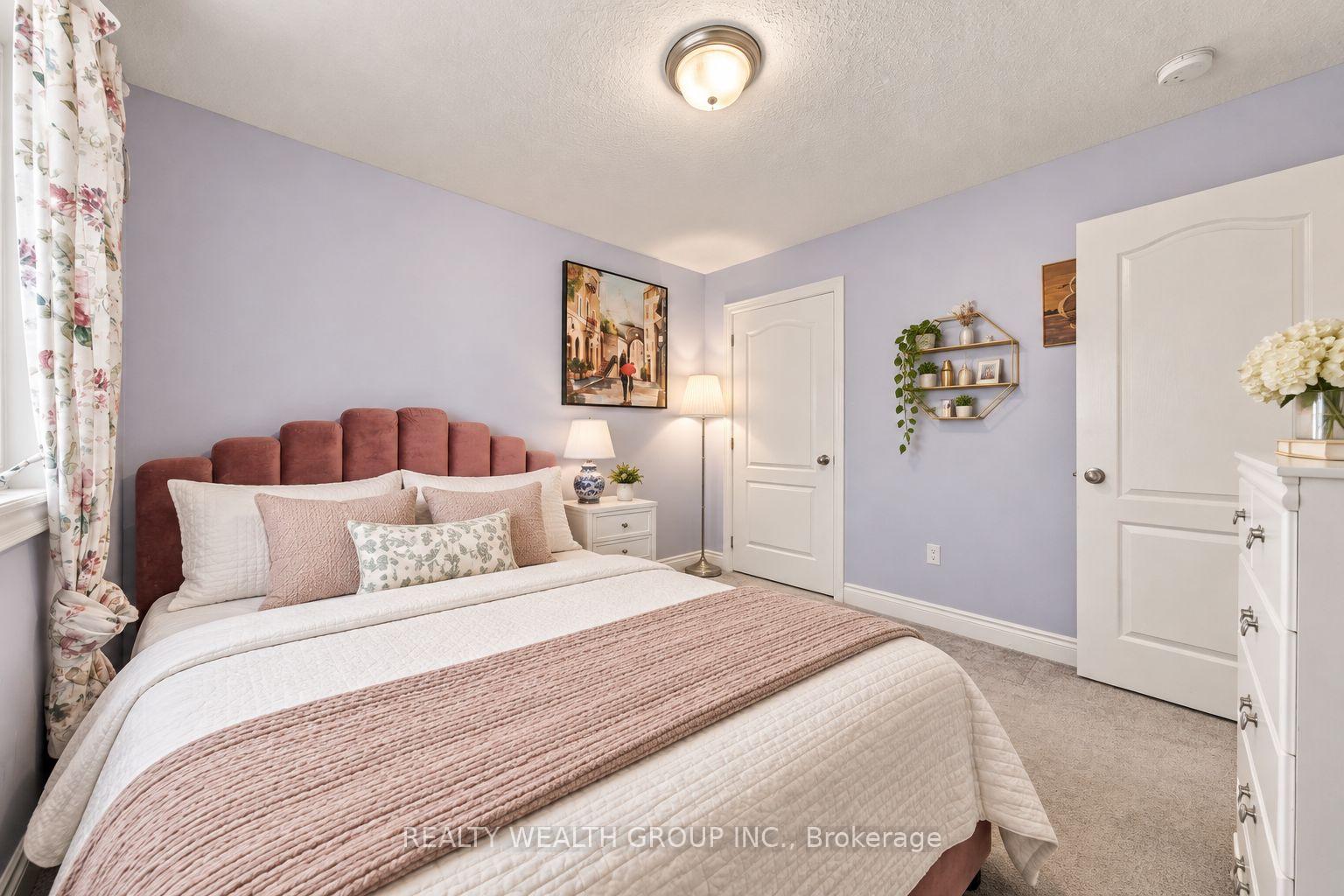 Photo 17 of 43 Booth Lane, Barrie, Painswick South — HOMEH