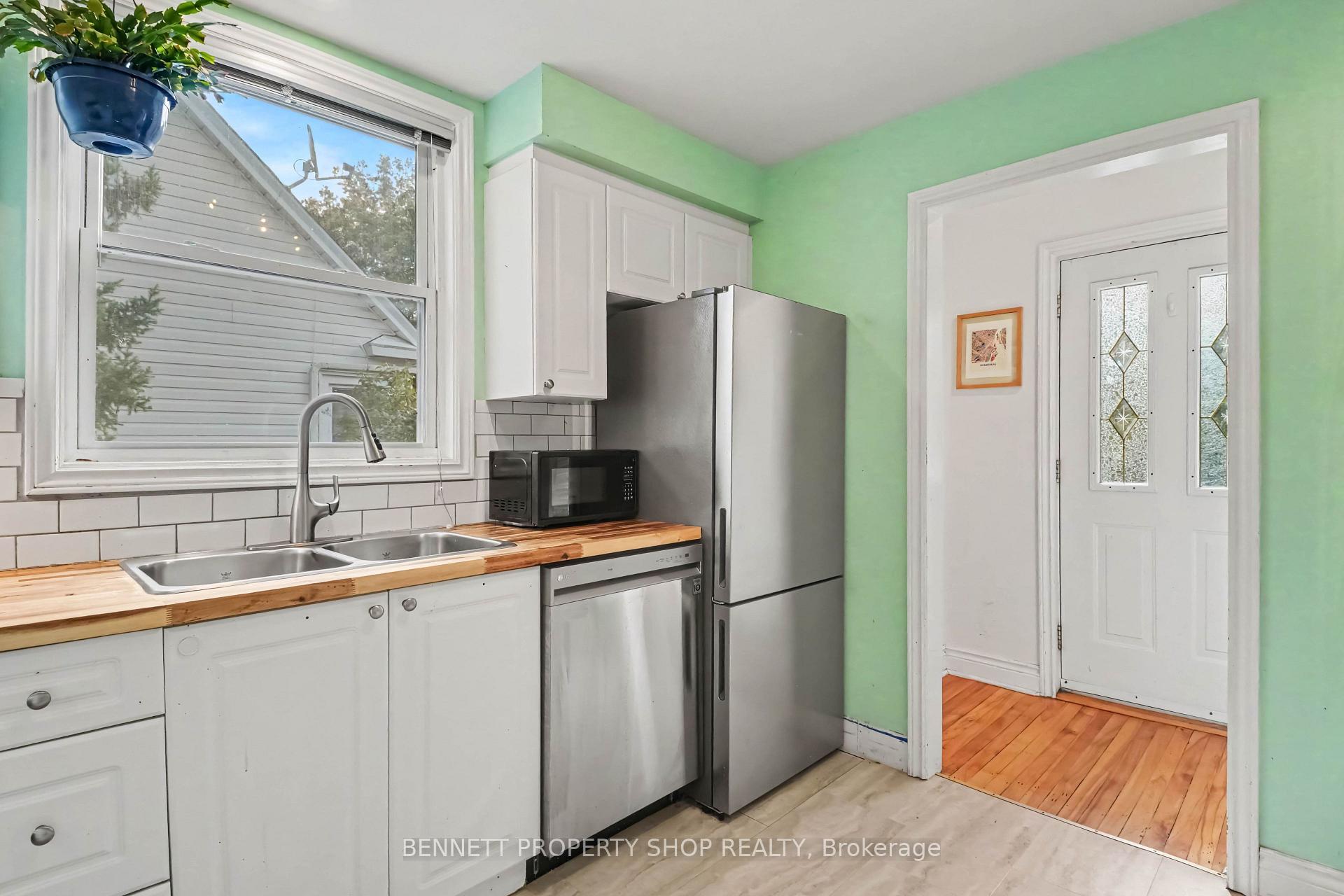 Photo 5 of 1215 Erie Avenue, Ottawa, Ridgemont — HOMEH