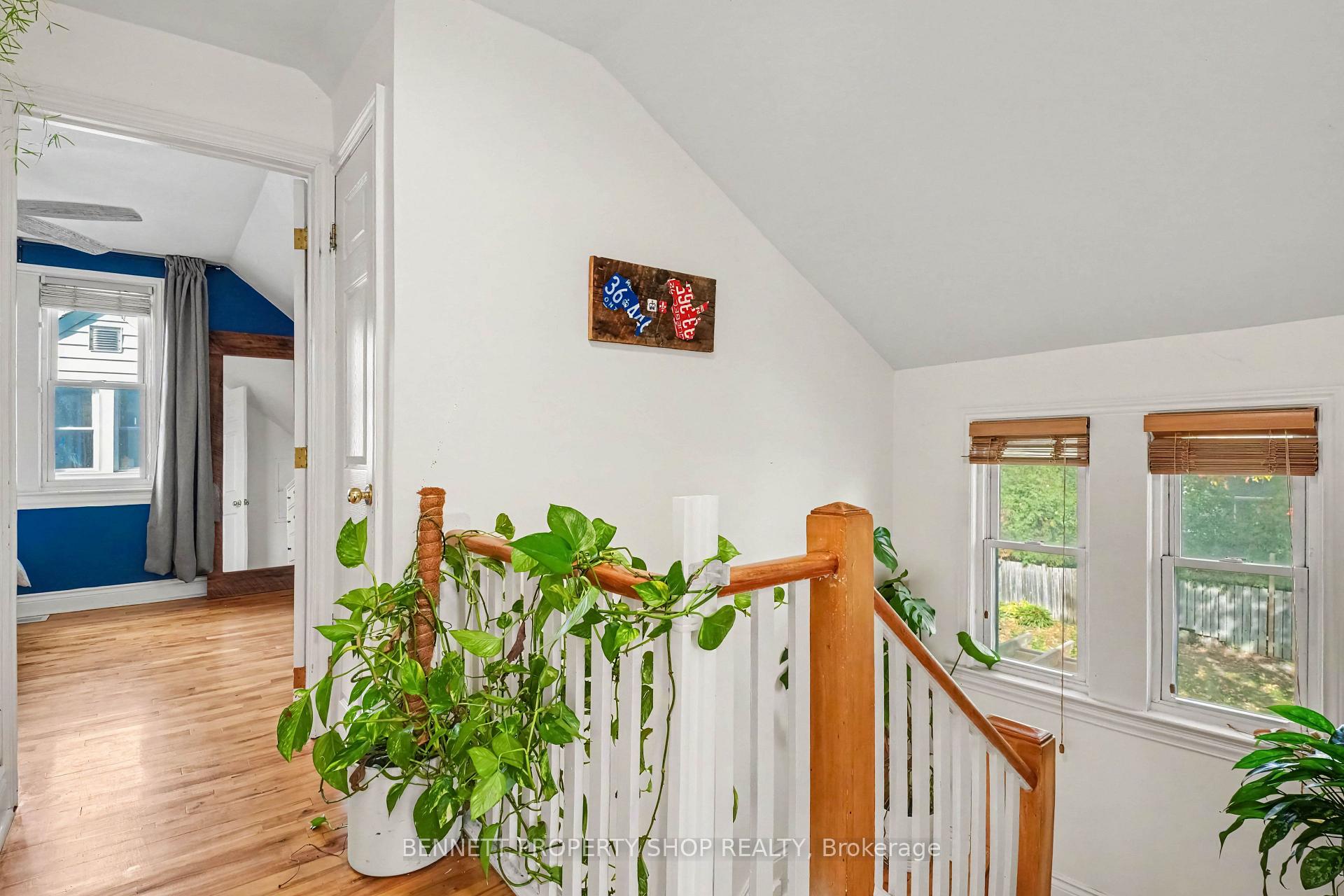 Photo 9 of 1215 Erie Avenue, Ottawa, Ridgemont — HOMEH