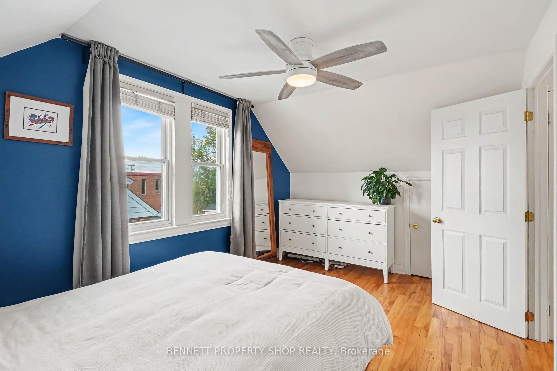 Photo 10 of 1215 Erie Avenue, Ottawa, Ridgemont — HOMEH