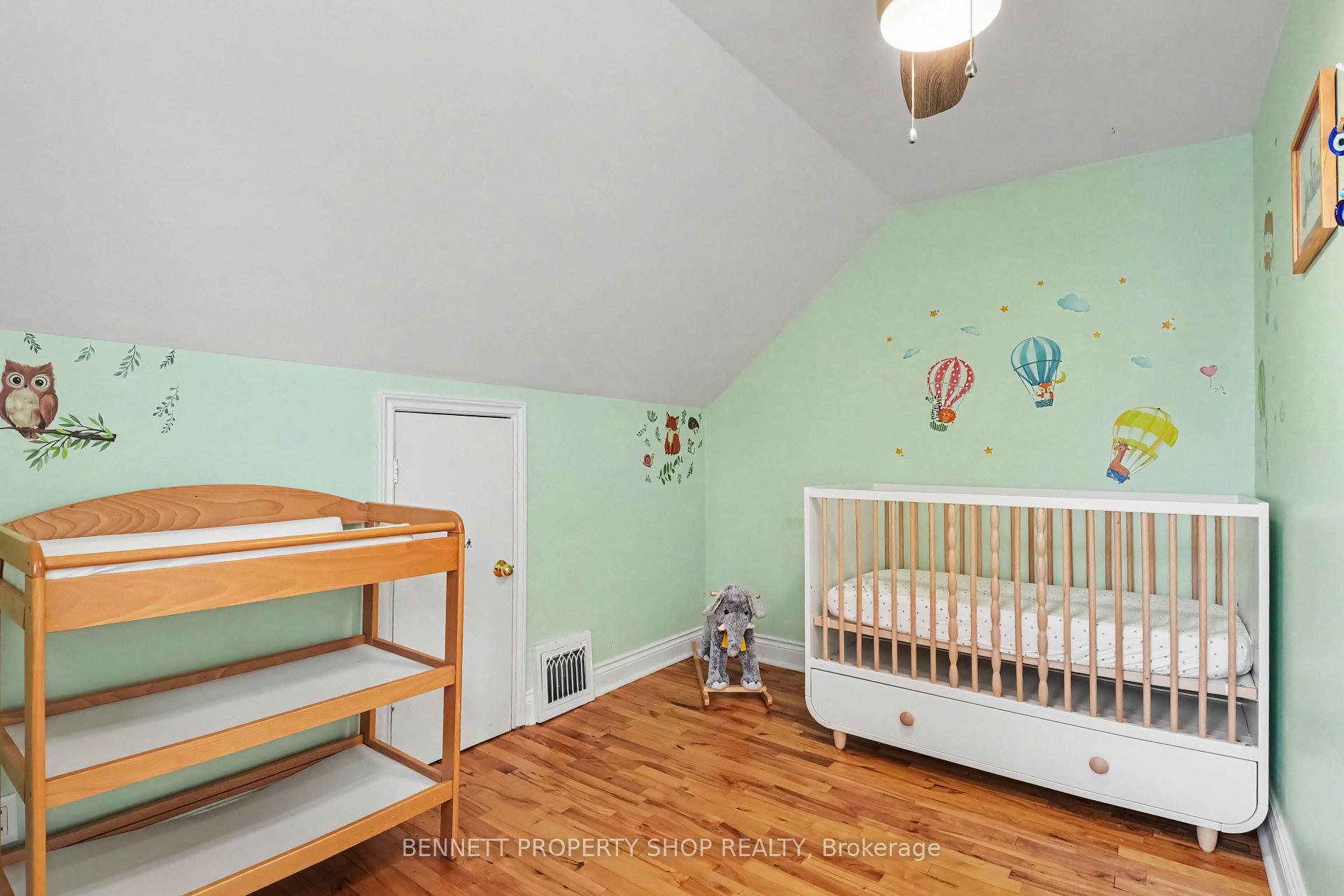 Photo 13 of 1215 Erie Avenue, Ottawa, Ridgemont — HOMEH