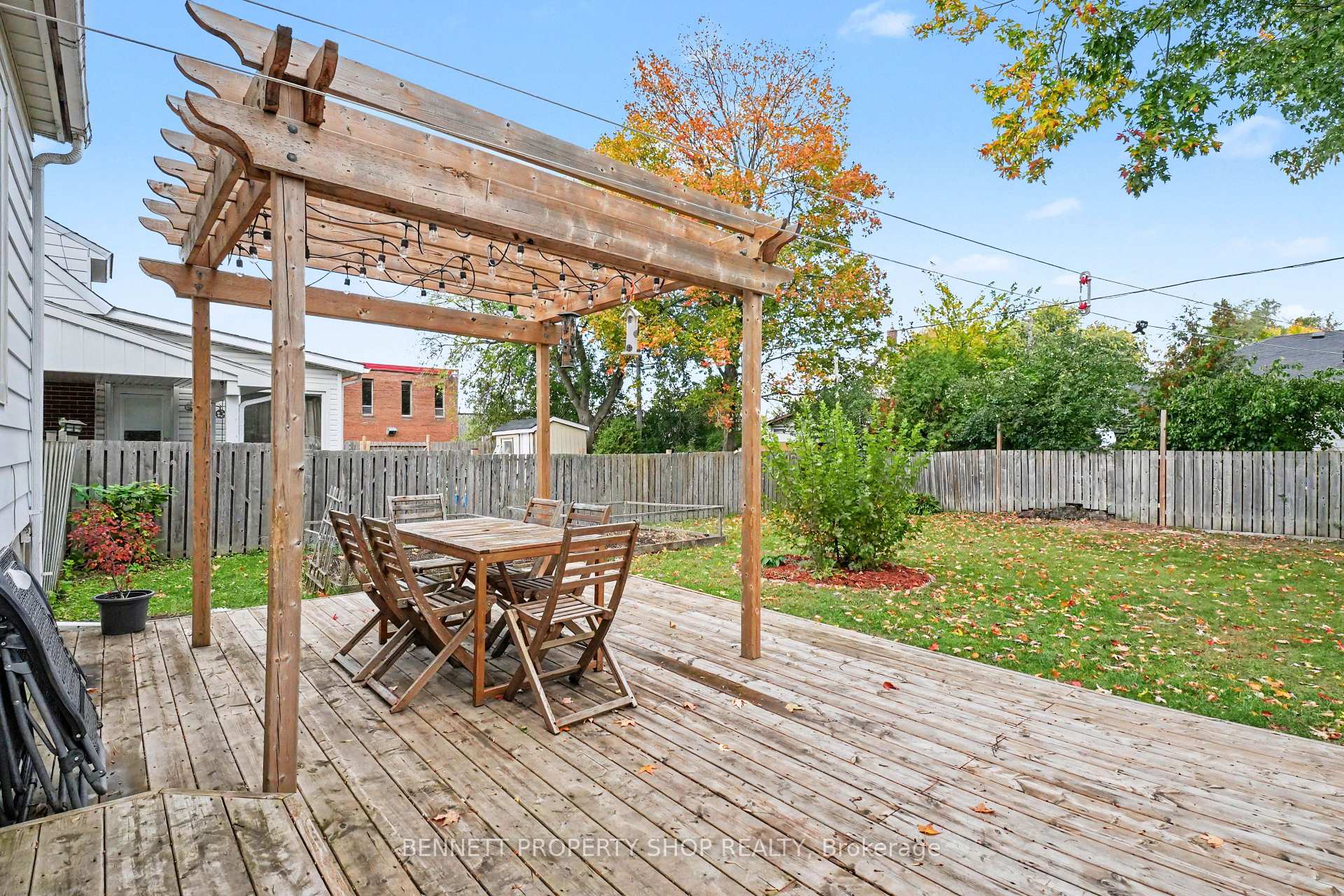 Photo 19 of 1215 Erie Avenue, Ottawa, Ridgemont — HOMEH