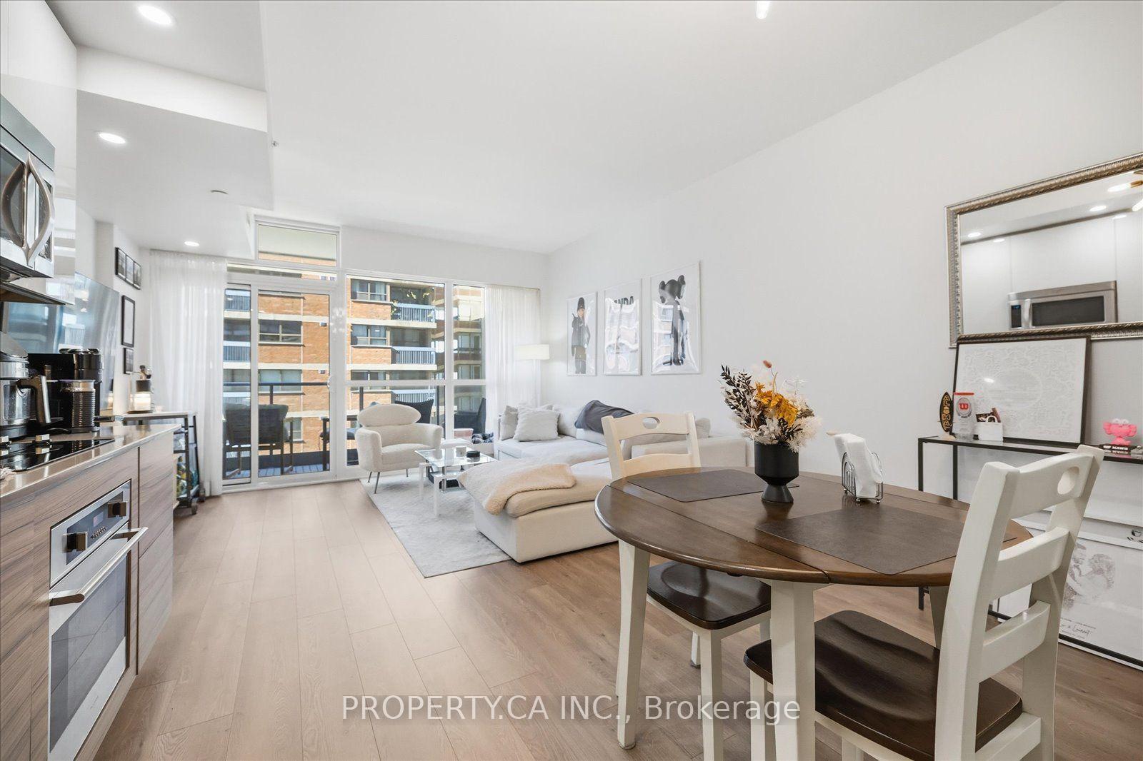 Photo 2 of Unit 606, 210 Simcoe Street, Toronto, Kensington-Chinatown — HOMEH