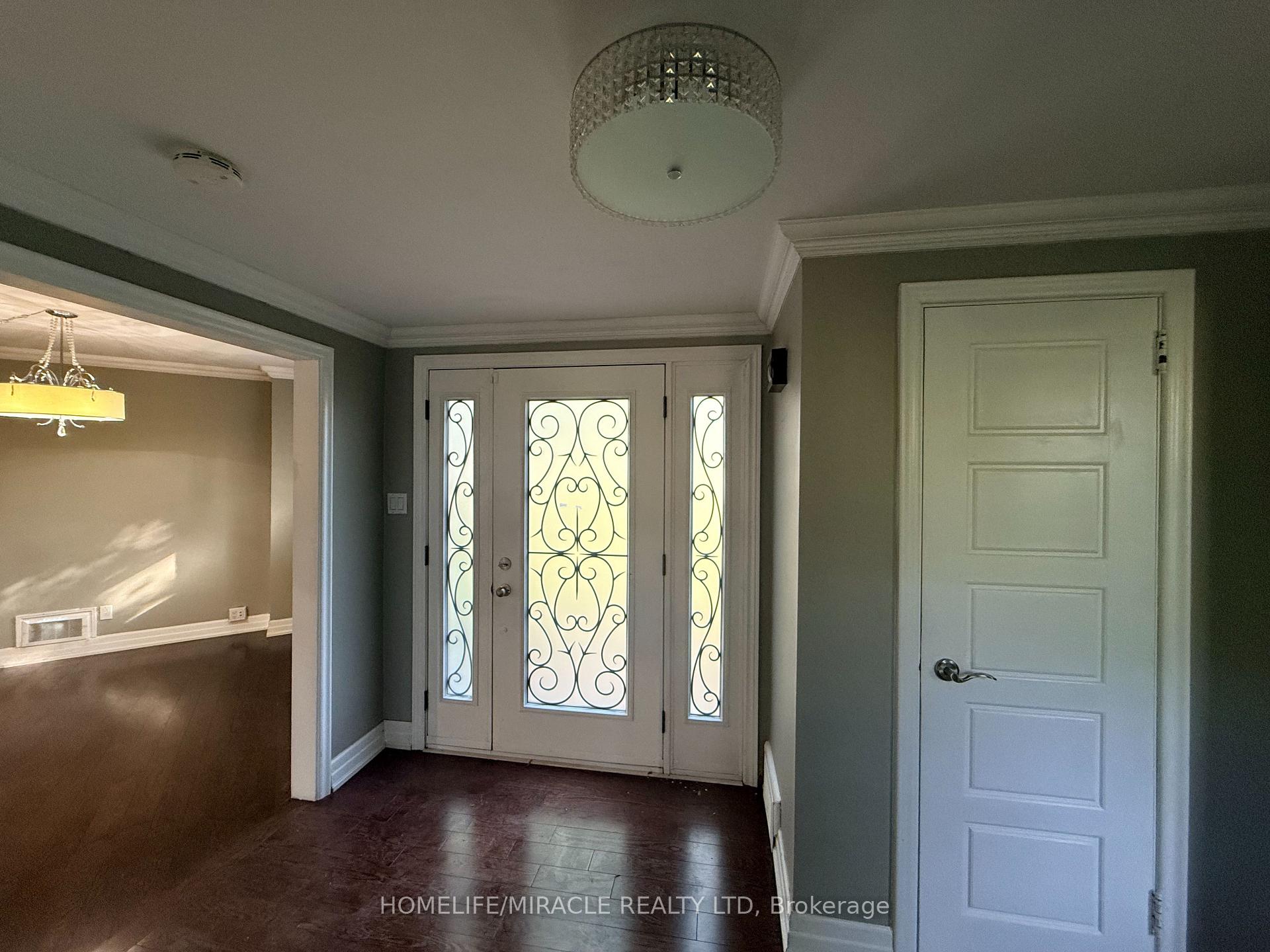 Photo 13 of 10 Yorkton Boulevard, Markham, Angus Glen — HOMEH